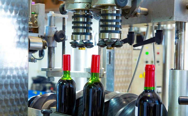 Укупорка вина: механика, особенности и виды пробок